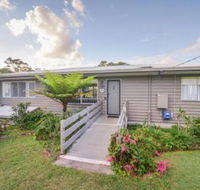 12 Merinda Crescent - Surfers Gold Coast