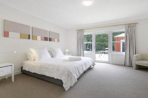 Redhaven House Spacious Quiet & Private - Surfers Gold Coast 5