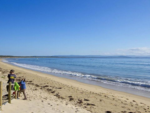 Beachbreak Fall Asleep To The Sound Of The Ocean - Surfers Gold Coast 4