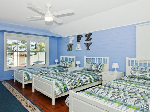 Izba Mediterranean Style Hideaway - Surfers Gold Coast 4