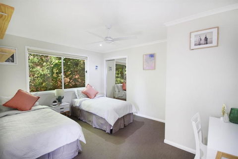 STUNNING HOME WITH SPECTACULAR VIEWS & CLOSE TO THE BEACH - Surfers Gold Coast 3