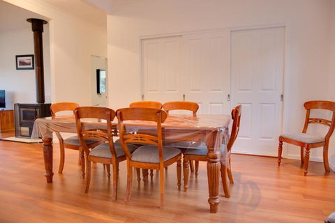 Sapphire Cottage - Surfers Gold Coast 1