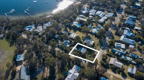 Kambera Pet Friendly Cottage On Raymond Island - Surfers Gold Coast 3
