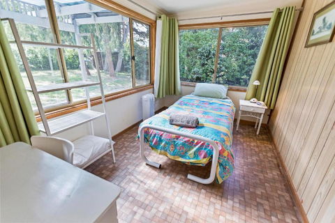 Kambera Pet Friendly Cottage On Raymond Island - Surfers Gold Coast 2