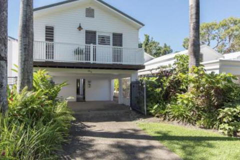 Driftaway Port Douglas - Surfers Gold Coast 4
