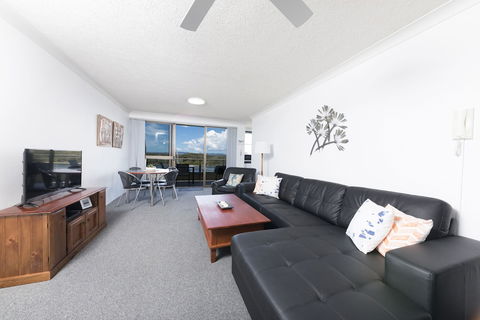 Wharf Street Vista - Surfers Gold Coast 1