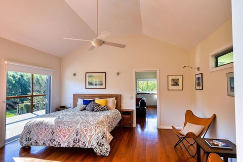 Afterglow Cottages - Surfers Gold Coast 1