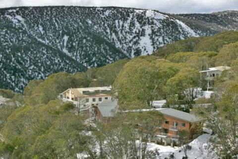 8 Maisonettes - Surfers Gold Coast 2