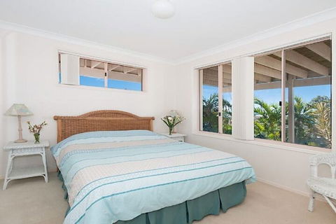Pacific Rose Winter Holiday Special - Surfers Gold Coast 7