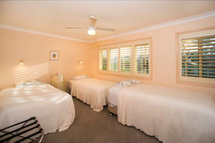 Tabourie Lake NSW Surfers Gold Coast