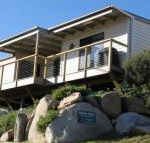 KINGFISHER COTTAGE Beachfront at the Binalong Bay - Surfers Gold Coast