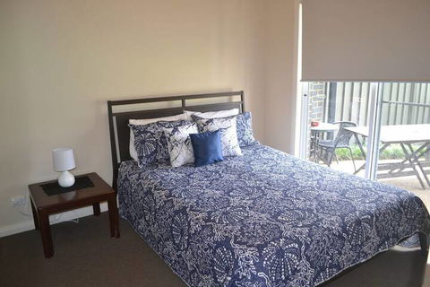 Waterview - 2 Doc Crt - Surfers Gold Coast 4