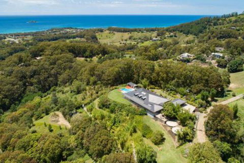 Mont Sapphire Luxury Estate - Surfers Gold Coast 5