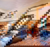 Avalon House - Surfers Gold Coast