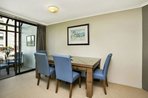 HAMP1 Bright Apartment In Cremorne - Surfers Gold Coast 1