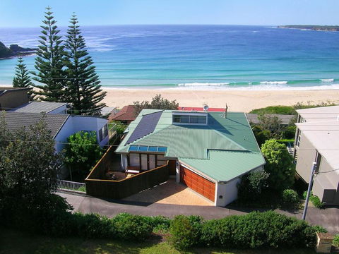 BEDARRA MOLLYMOOK BEACH - Surfers Gold Coast 5