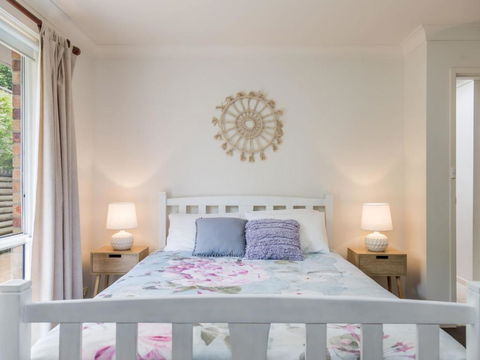 Lovely Modern Villa Amidst Peaceful Surroundings - Surfers Gold Coast 2