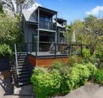 Cloudsong Chalet 1 Close to the village centre - Surfers Gold Coast