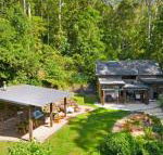 Lyra Kangaroo Valley - Surfers Gold Coast