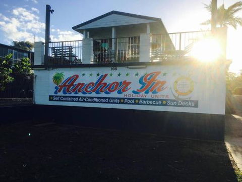 Anchor In Holiday Units South Mission Beach - Surfers Gold Coast 1