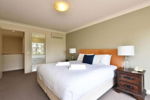 Villa 3br Tempranillo Resort Condo Located Within Cypress Lakes Resort (nothing Is More Central) - Surfers Gold Coast 7