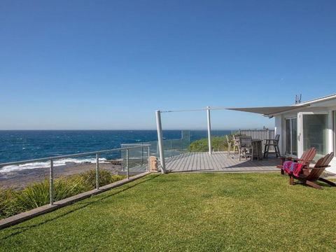 Rainbows End Soaring Views North To Gerroa - Surfers Gold Coast 5
