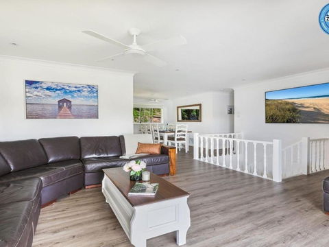 Sounds By The Sea Open Plan Living Metres To Beach - Surfers Gold Coast 2
