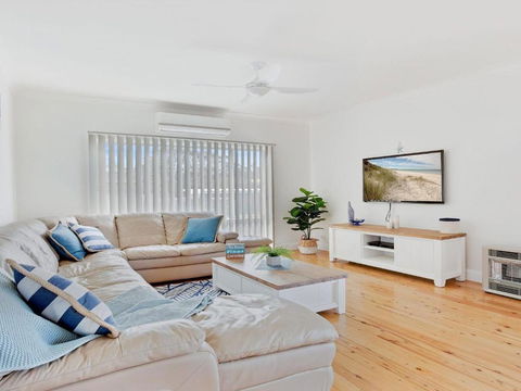 Sienna By The Sea Spacious Coastal Getaway - Surfers Gold Coast 1