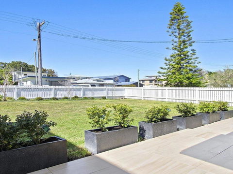 Sunset Beach Situated Between Two Beaches & A Lake - Surfers Gold Coast 5