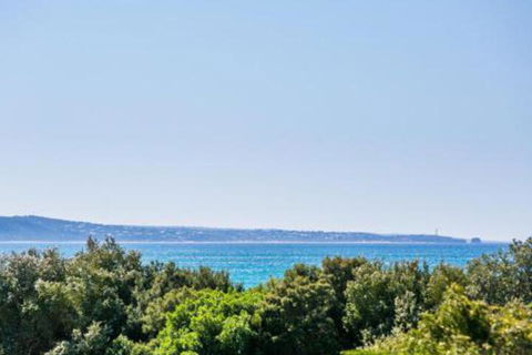 LOUTTIT BAY APARTMENT 1 Free Wifi Ocean Views & The Ultimate Location - Surfers Gold Coast 3