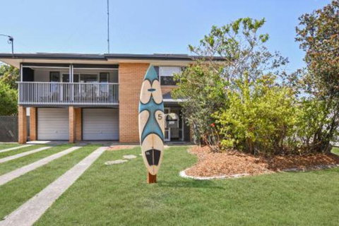 ROSIES BACH - Surfers Gold Coast 3
