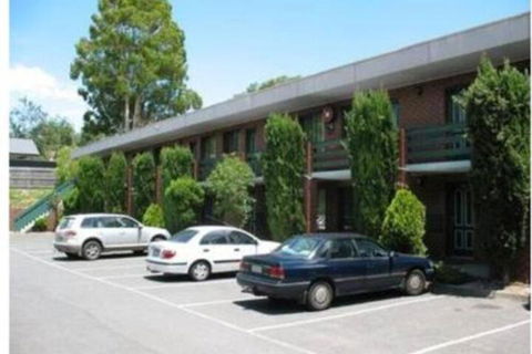 Classic Queen Room 2 In Oakleigh - Surfers Gold Coast 3