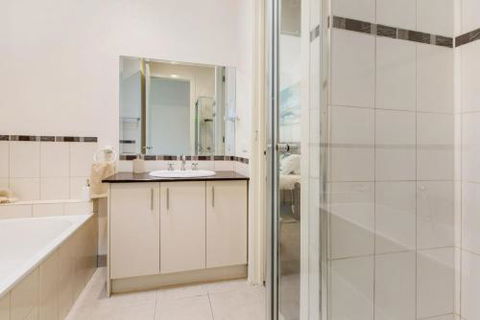 COASTAL HAVEN DROMANA - Surfers Gold Coast 5