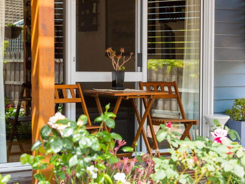 KARINYA MORNINGTON - Surfers Gold Coast 4