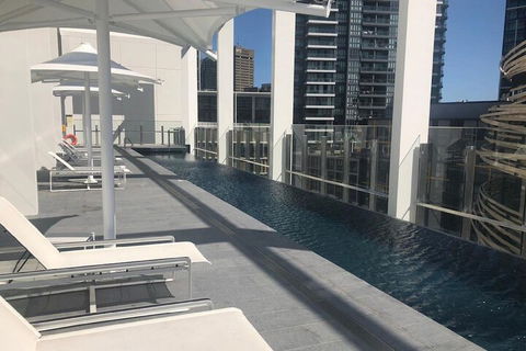 Apartment Darling Harbour - Nicole Walk - Surfers Gold Coast 2