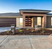 119Breath of the Forest in the Heart of Clyde - Surfers Gold Coast