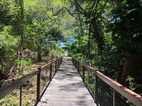 CANOPY HOUSE At PALM COVE - Surfers Gold Coast 3