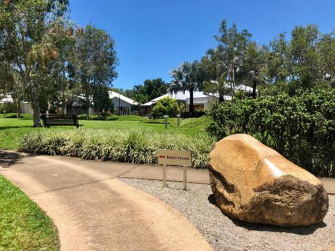 CANOPY HOUSE At PALM COVE - Surfers Gold Coast 1
