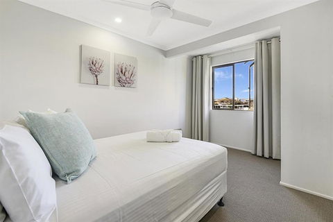 CANAL HOME NEAR MOOLOOLABA Kooringal - Surfers Gold Coast 2