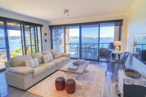 Elysium Lakehouse - Surfers Gold Coast 2