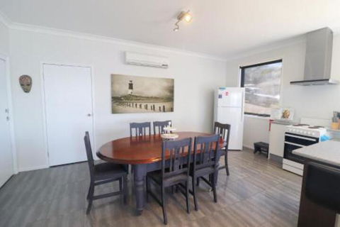 Elysium Lakehouse - Surfers Gold Coast 6