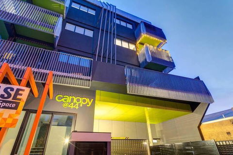 Canopy At 44 Minutes From The CBD Train & Cafes Wifi Nespresso Amenities - Surfers Gold Coast 1