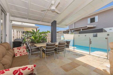 CASUARINA DREAMING - Surfers Gold Coast 0