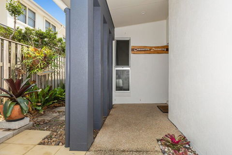CASUARINA DREAMING - Surfers Gold Coast 1