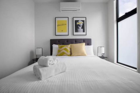 Elegant Stylish Living@mooneeponds Wifi/parking - Surfers Gold Coast 0