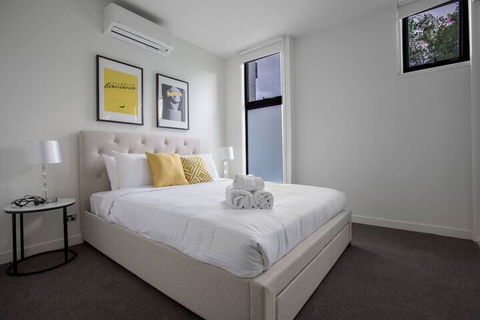 Designer Warm Homeatmooneeponds+parking / Wifi - Surfers Gold Coast 5