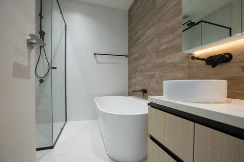 Trendy Livingstyle 2br@moonee Ponds Wifi+parking - Surfers Gold Coast 4