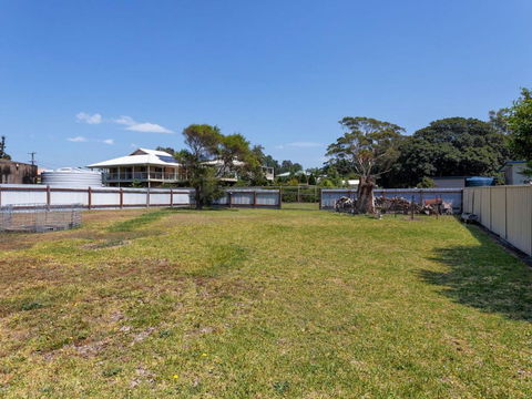 3 Curlew Avenue - Surfers Gold Coast 4