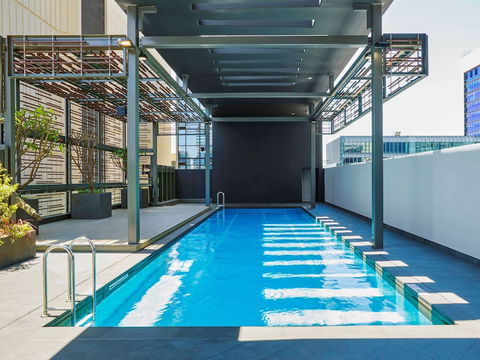 Novotel Perth Murray Street - Surfers Gold Coast 2