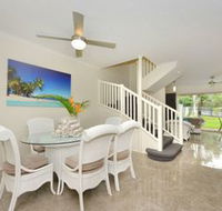 Seascape Holidays 174 Reef Terraces on St. Crispins - Surfers Gold Coast